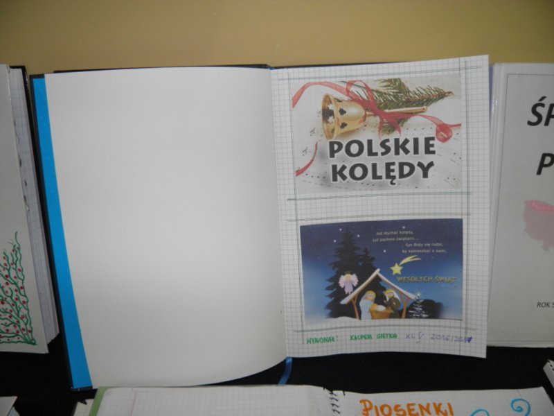 Wystawa - Śpiewniki Partiotyczne